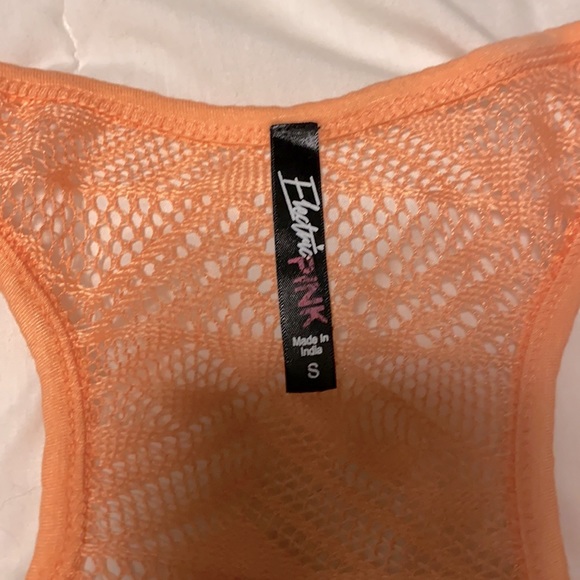 Beach please tank - Picture 3 of 3